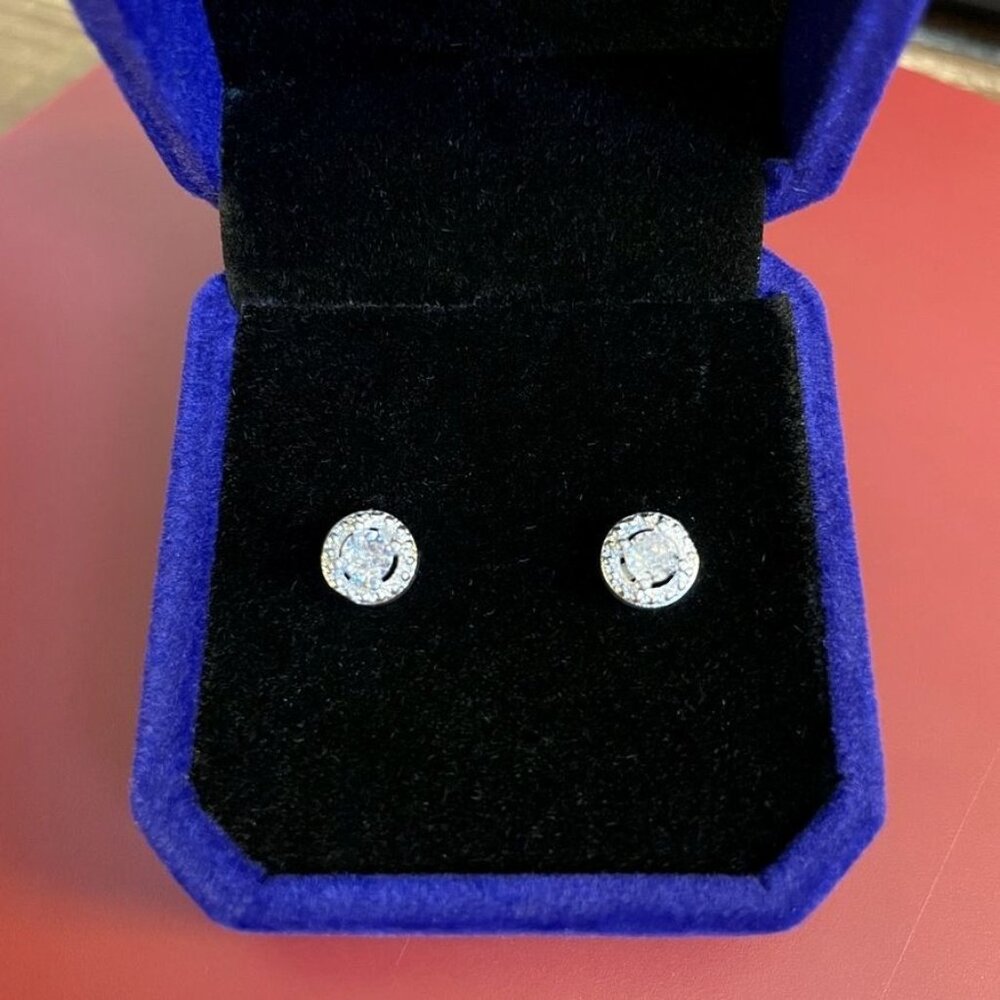 Avianna Halo Round Cubic Zirconia Silver Stud Earrings Gift Boxed - Picture 4 of 9